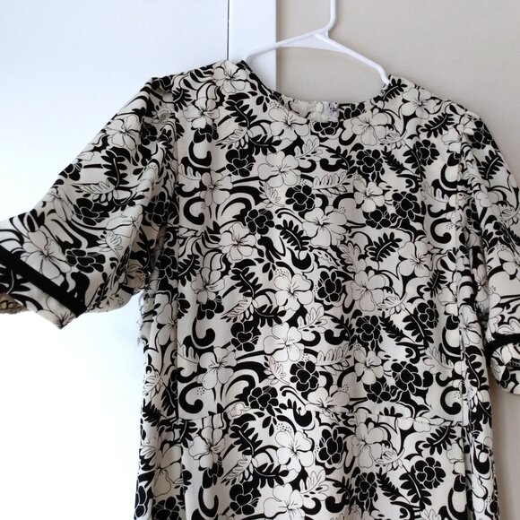 Amish Mennonite Cape Dress Modest 39"B 36"W Off White Black Floral AS IS - Picture 6 of 10